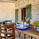 Luxury Artemisia With Private Pool Karyotikon