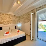 Luxury Artemisia With Private Pool *