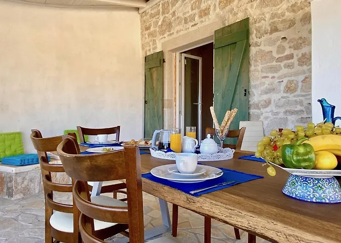 Luxury Artemisia With Private Pool Karyotikon